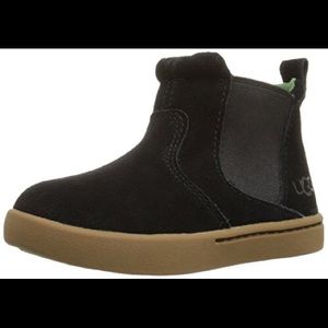UGG Hamden Chelsea boots